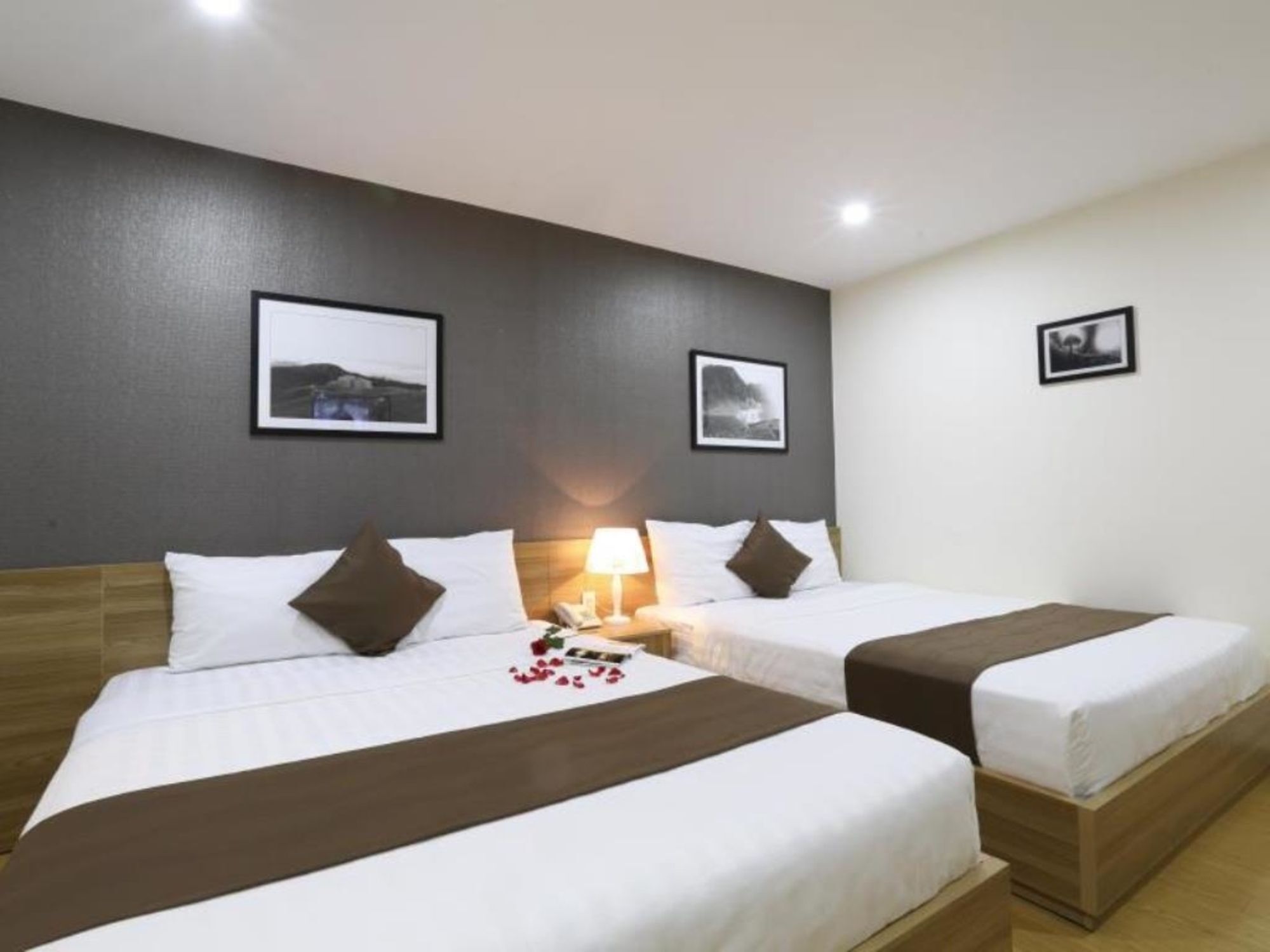 Thu Hien Hotel Nha Trang Bagian luar foto
